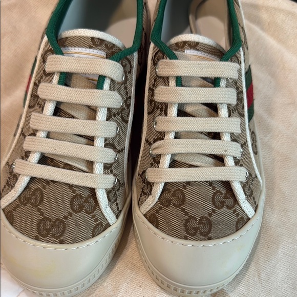 Gucci Beige Monogram Sneakers - Picture 6 of 10
